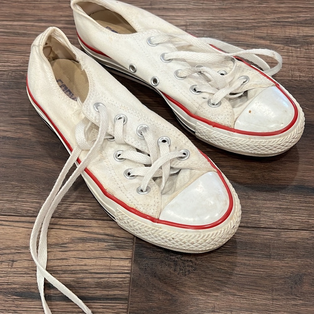 White converse size 6